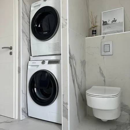 Neuve Avec Piscine 3 140 M2 *