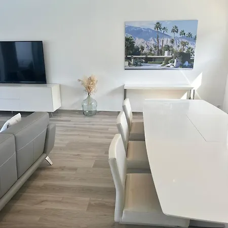 Neuve Avec Piscine 3 140 M2 * Calvi (Corsica)