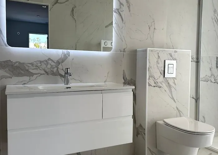 Neuve Avec Piscine 3 140 M2