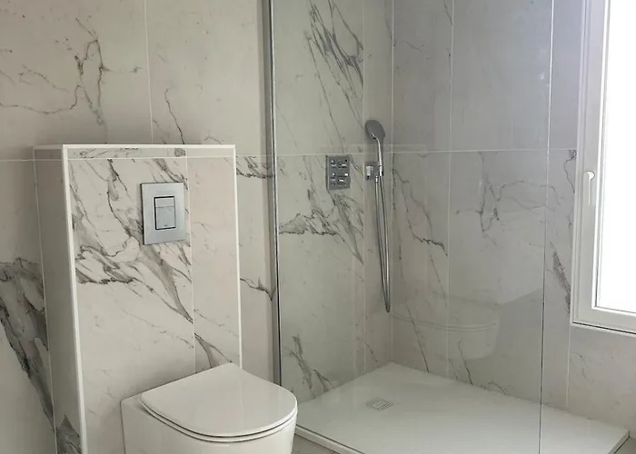 Villa Neuve Avec Piscine 3 140 M2 *