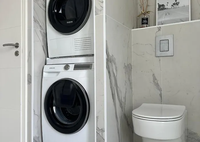 Neuve Avec Piscine 3 140 M2 *